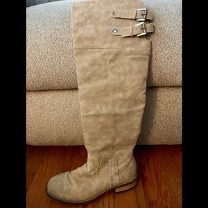 Leila Stone Boots
